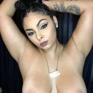 PersiasParadise–Thick Babe Nudes