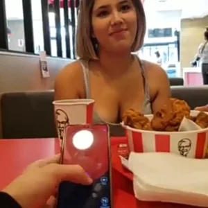 Vibrator Prank Na Uwi Sa Kantotan Sa KFC