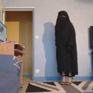 Naked Arabian Dance