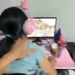 yFXSu5mF_720p.mp4