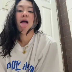 Emelie_Sia_010.mp4