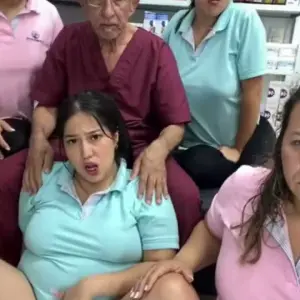 1TVMIq-uH4pCfIrL.mp4