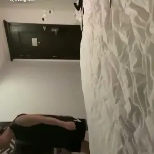 L6rTgice_720p.mp4
