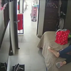 7LQe4Px3_720p.mp4