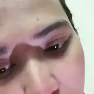Yungrosa V4 food fetish