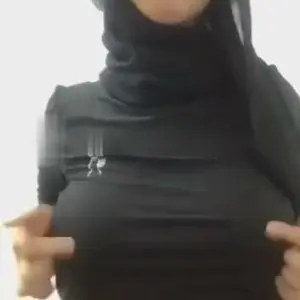 Hijab Pegawai Klinik