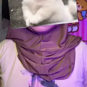 Mika Lyora U2